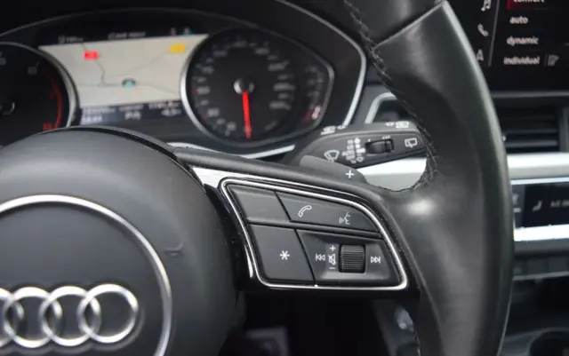 AUDI A4 Avant 40 TFSI S tronic advanced