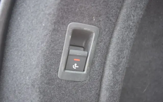 AUDI A4 Avant 40 TFSI S tronic advanced