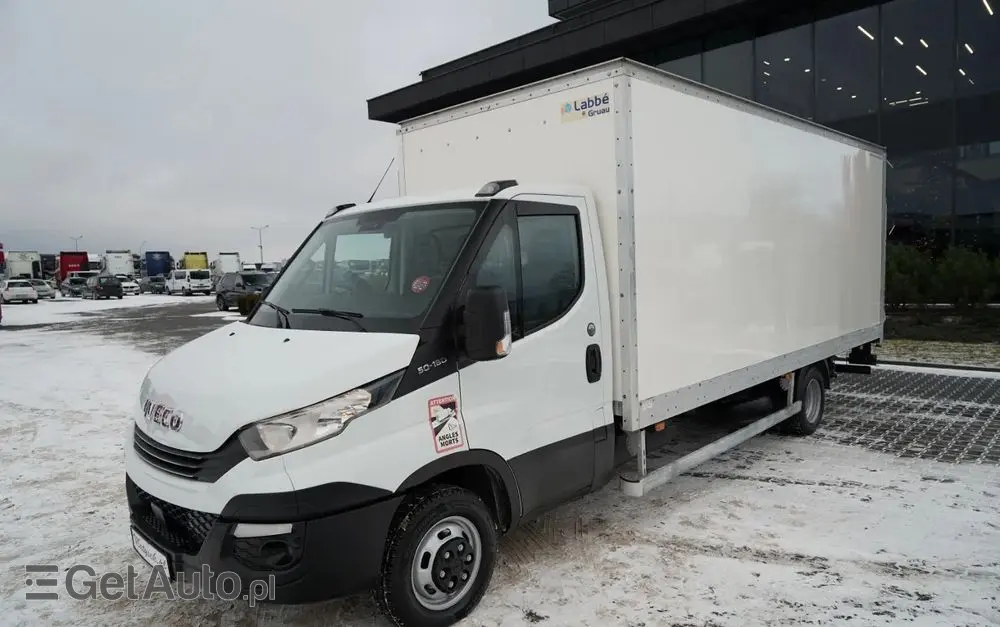 IVECO DAILY 50-180 /  IZOTERMA  / KONTENER  5,5 M / WINDA DHOLLANDIA / ROLETA BOCZNA / HI-MATIC 