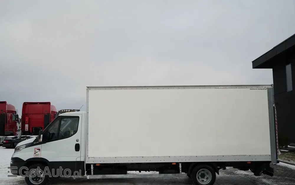 IVECO DAILY 50-180 /  IZOTERMA  / KONTENER  5,5 M / WINDA DHOLLANDIA / ROLETA BOCZNA / HI-MATIC 