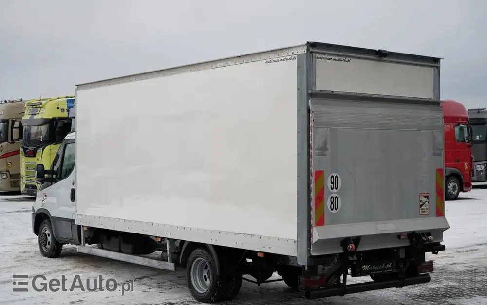 IVECO DAILY 50-180 /  IZOTERMA  / KONTENER  5,5 M / WINDA DHOLLANDIA / ROLETA BOCZNA / HI-MATIC 