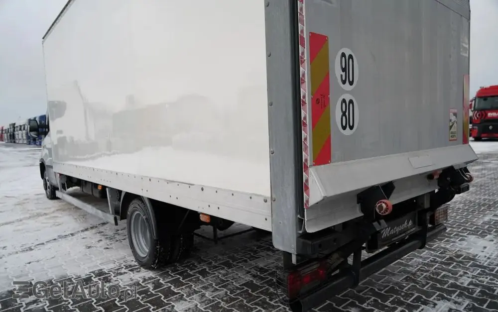 IVECO DAILY 50-180 /  IZOTERMA  / KONTENER  5,5 M / WINDA DHOLLANDIA / ROLETA BOCZNA / HI-MATIC 