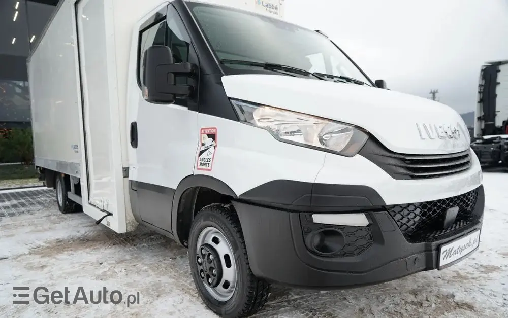 IVECO DAILY 50-180 /  IZOTERMA  / KONTENER  5,5 M / WINDA DHOLLANDIA / ROLETA BOCZNA / HI-MATIC 