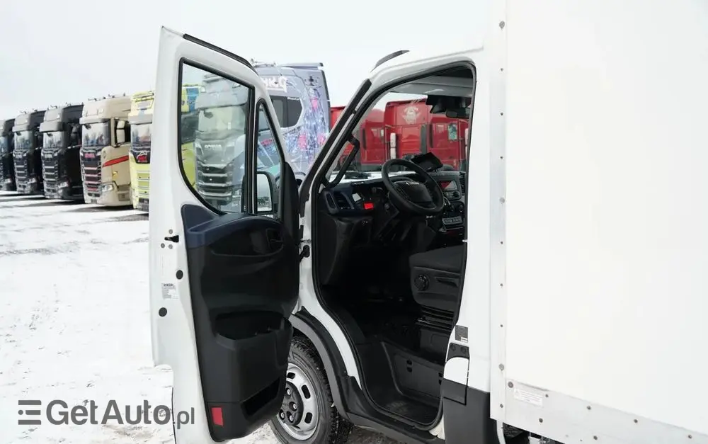 IVECO DAILY 50-180 /  IZOTERMA  / KONTENER  5,5 M / WINDA DHOLLANDIA / ROLETA BOCZNA / HI-MATIC 