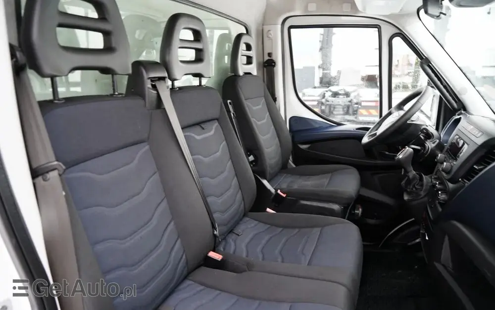 IVECO DAILY 50-180 /  IZOTERMA  / KONTENER  5,5 M / WINDA DHOLLANDIA / ROLETA BOCZNA / HI-MATIC 