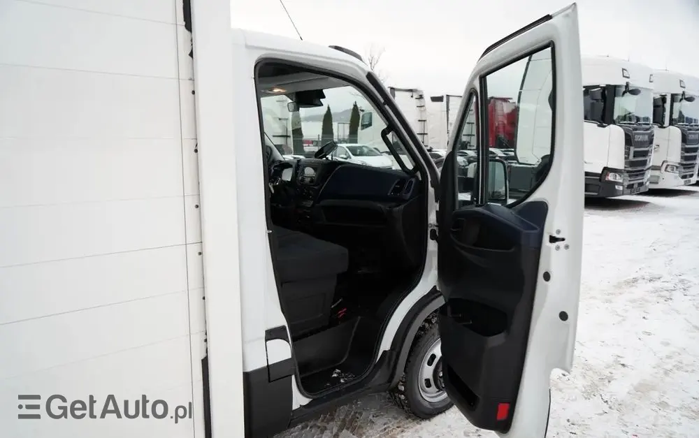 IVECO DAILY 50-180 /  IZOTERMA  / KONTENER  5,5 M / WINDA DHOLLANDIA / ROLETA BOCZNA / HI-MATIC 