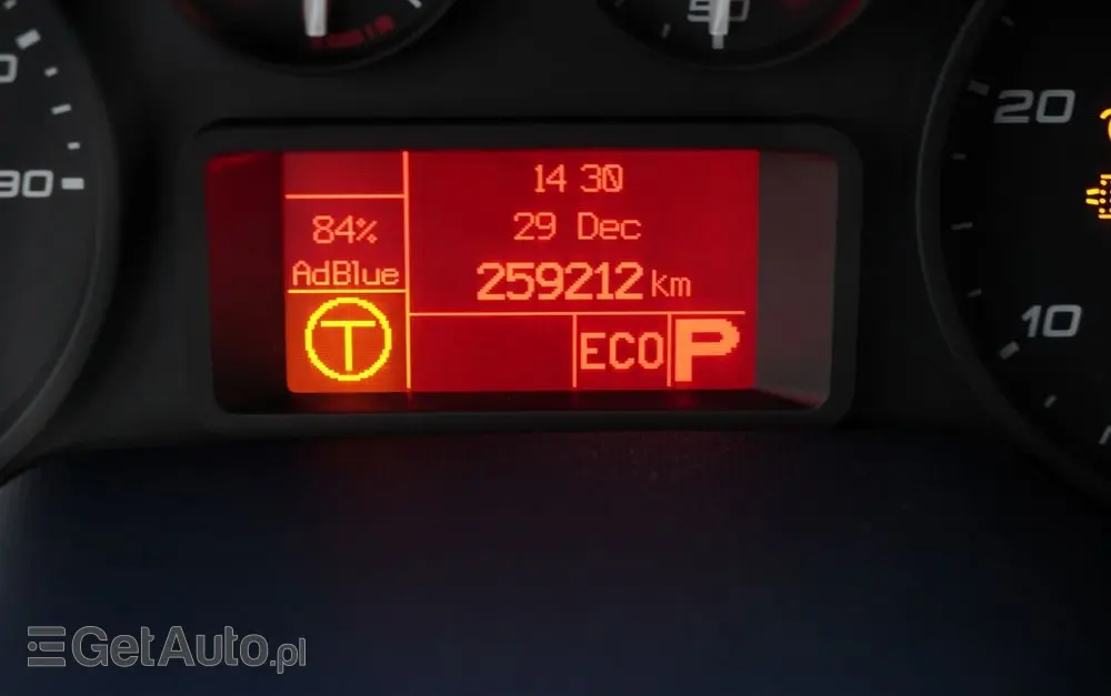 IVECO DAILY 50-180 /  IZOTERMA  / KONTENER  5,5 M / WINDA DHOLLANDIA / ROLETA BOCZNA / HI-MATIC 