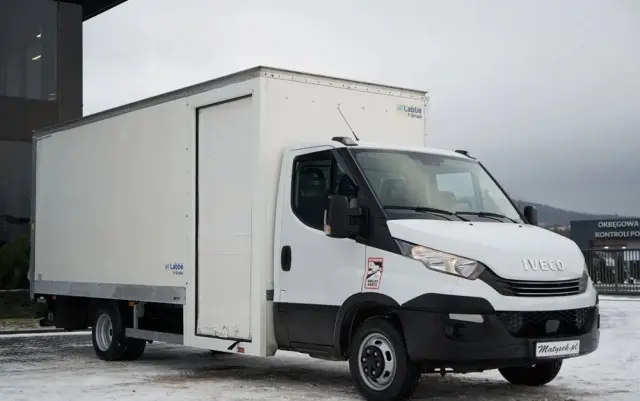 IVECO DAILY 50-180 /  IZOTERMA  / KONTENER  5,5 M / WINDA DHOLLANDIA / ROLETA BOCZNA / HI-MATIC 