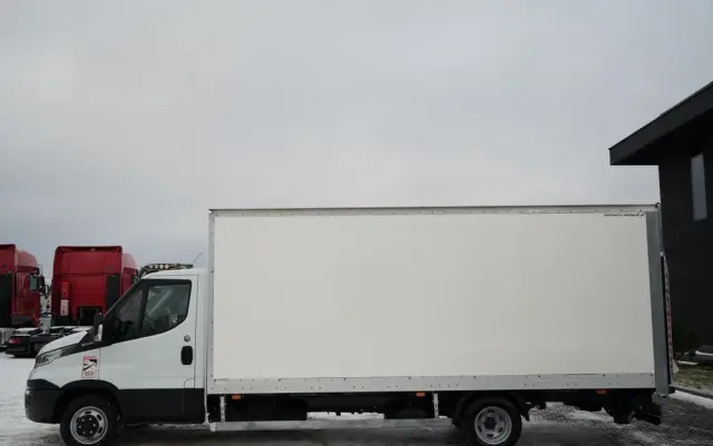 IVECO DAILY 50-180 /  IZOTERMA  / KONTENER  5,5 M / WINDA DHOLLANDIA / ROLETA BOCZNA / HI-MATIC 