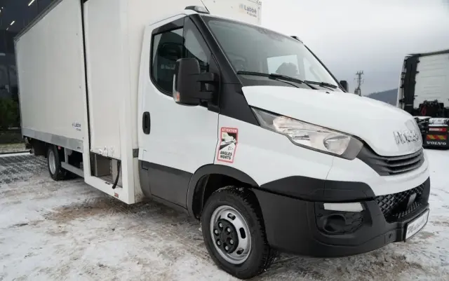 IVECO DAILY 50-180 /  IZOTERMA  / KONTENER  5,5 M / WINDA DHOLLANDIA / ROLETA BOCZNA / HI-MATIC 
