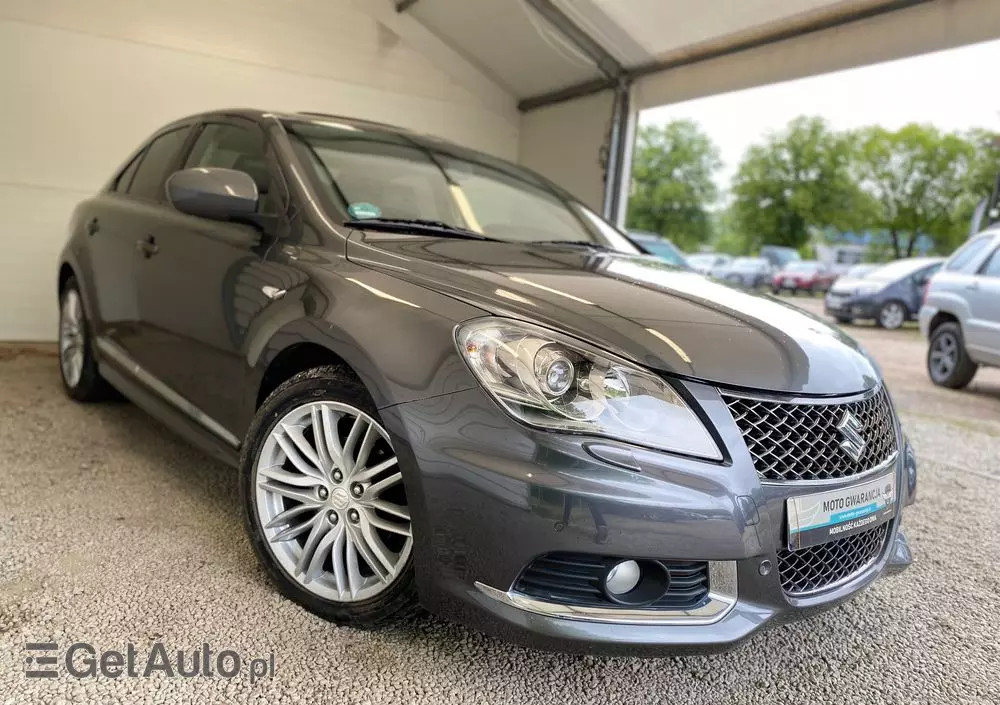 SUZUKI Kizashi 2.4 Sport 4WD CVT