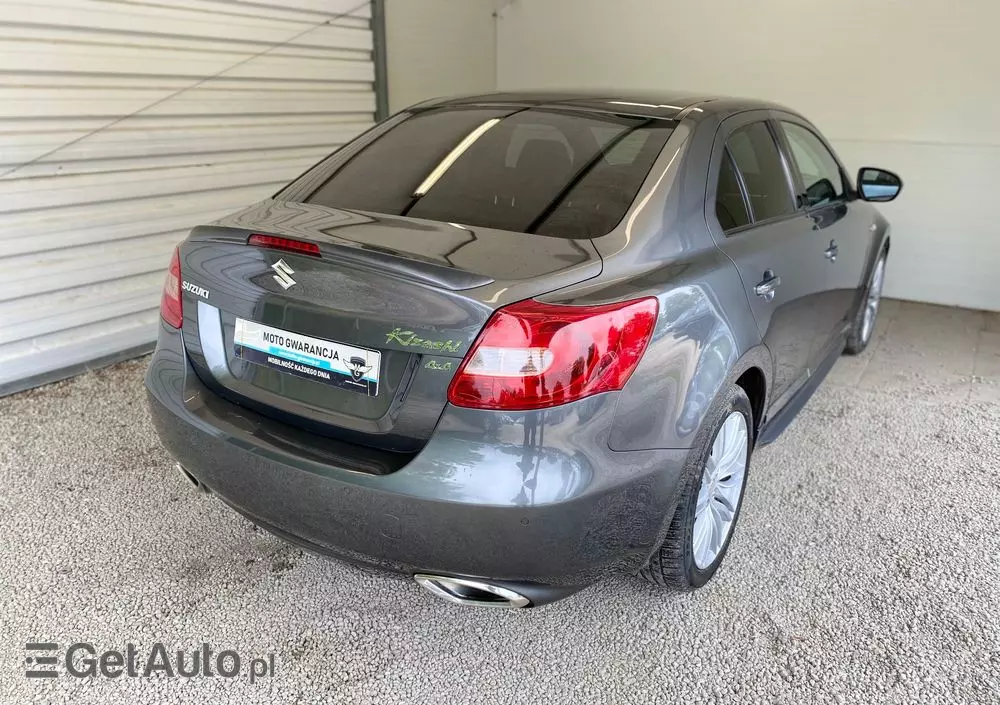 SUZUKI Kizashi 2.4 Sport 4WD CVT