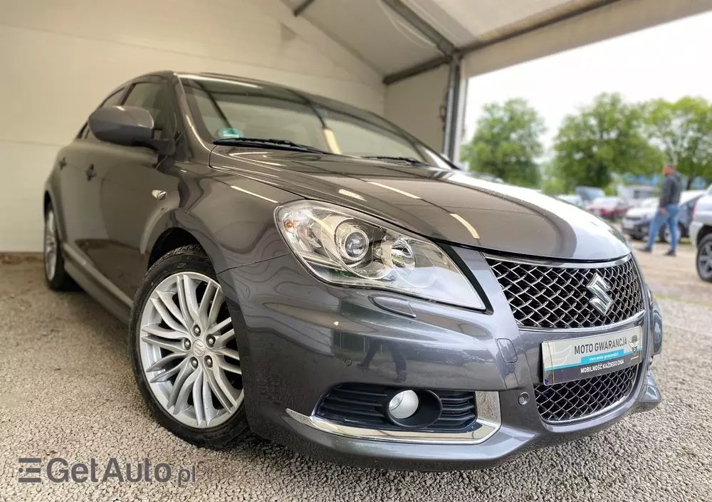 SUZUKI Kizashi 2.4 Sport 4WD CVT
