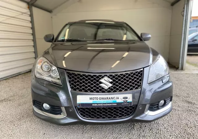 SUZUKI Kizashi 2.4 Sport 4WD CVT