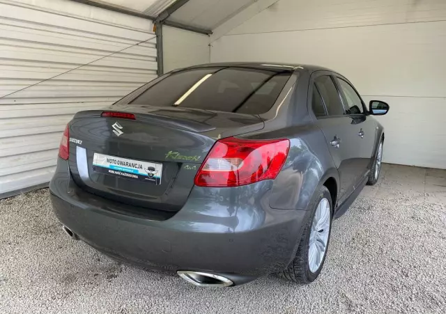 SUZUKI Kizashi 2.4 Sport 4WD CVT