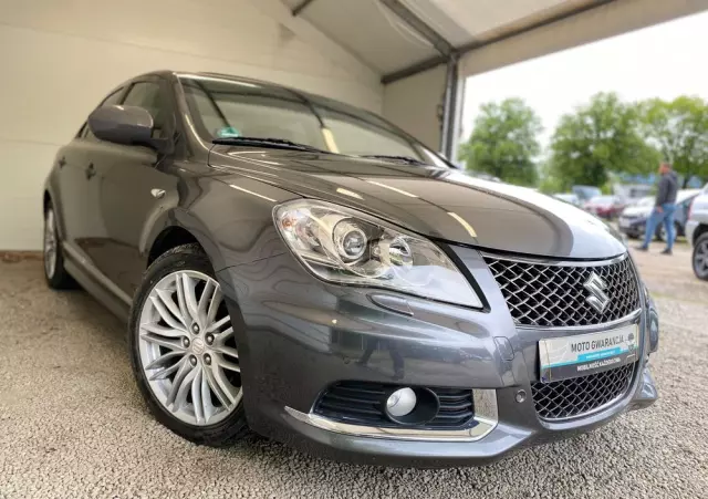 SUZUKI Kizashi 2.4 Sport 4WD CVT