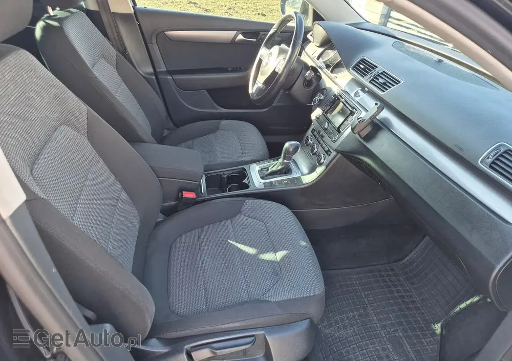 VOLKSWAGEN Passat Variant 