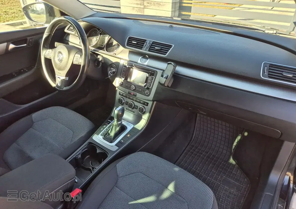 VOLKSWAGEN Passat Variant 