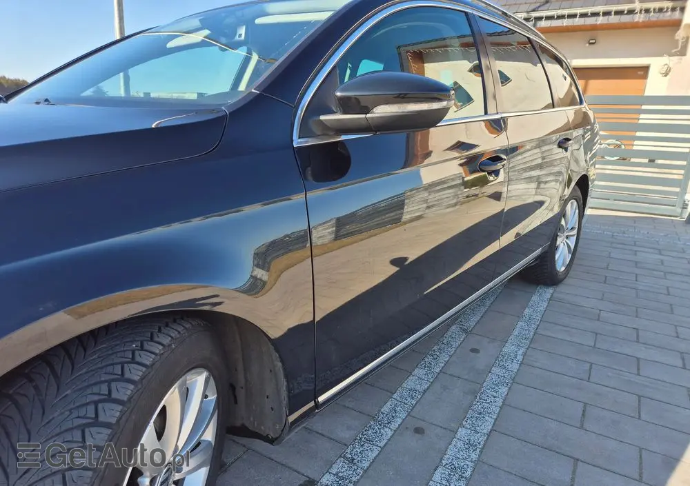 VOLKSWAGEN Passat Variant 