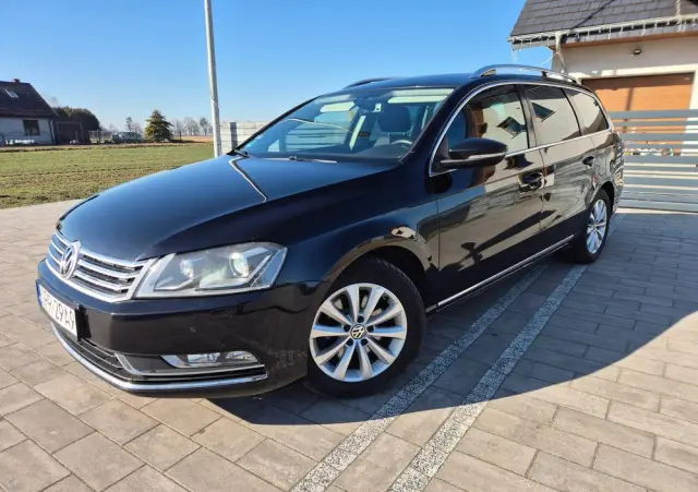VOLKSWAGEN Passat Variant 