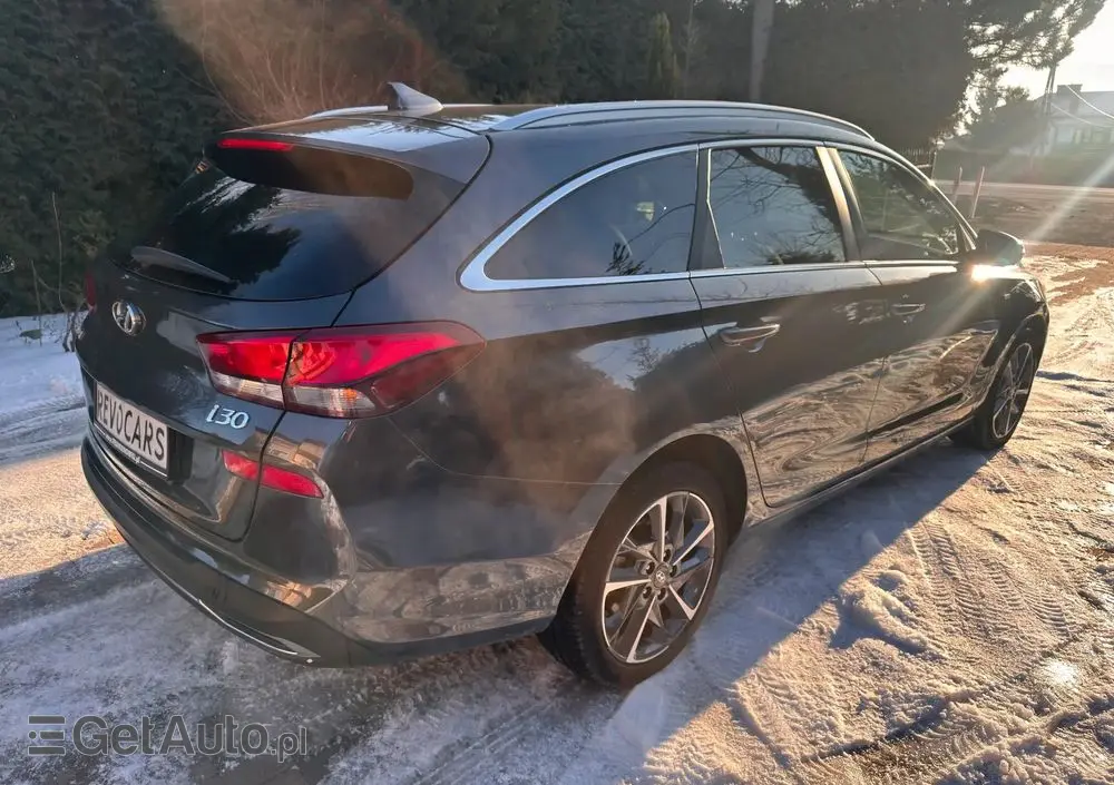 HYUNDAI I30 1.0 T-GDI 48V-Hybrid DCT Select