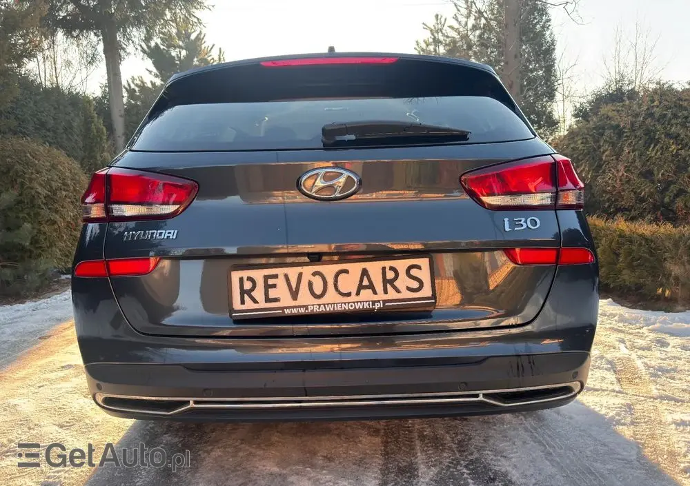 HYUNDAI I30 1.0 T-GDI 48V-Hybrid DCT Select