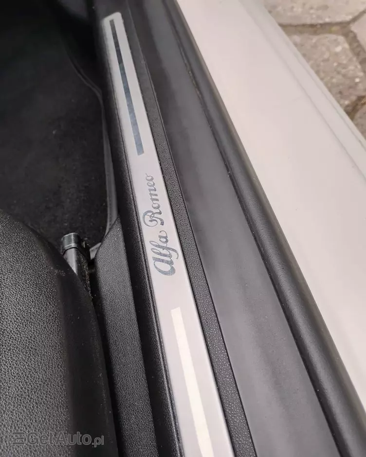 ALFA ROMEO Mito 1.4 MultiAir Distinctive