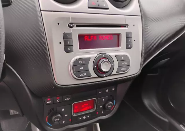 ALFA ROMEO Mito 1.4 MultiAir Distinctive