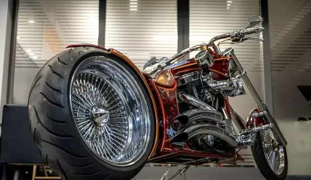 HARLEY DAVIDSON Custom 