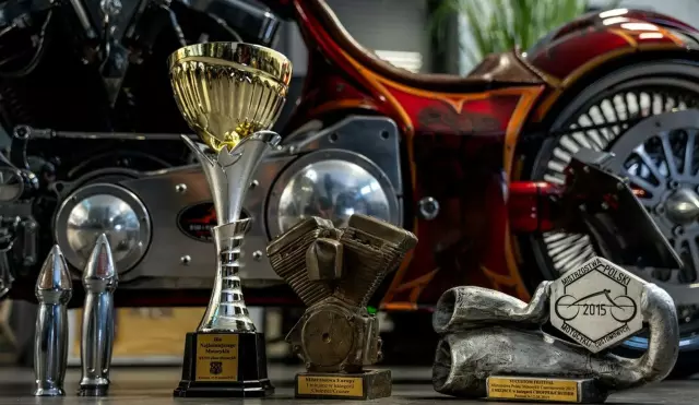 HARLEY DAVIDSON Custom 