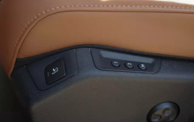 DS AUTOMOBILES DS 7 Crossback 1.6 E-Tense Opera