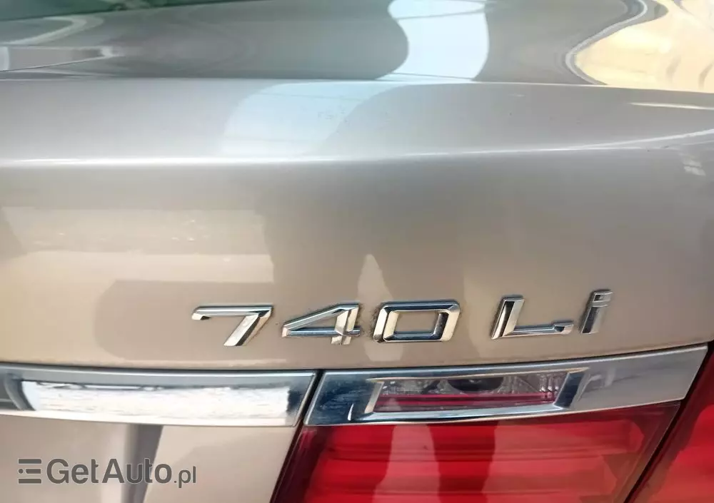 BMW Seria 7 740Li