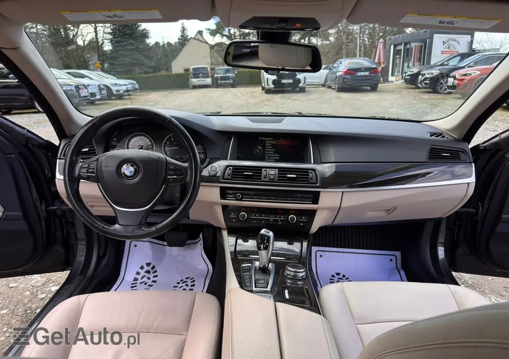BMW Seria 5 528i xDrive Sport-Aut Luxury Line