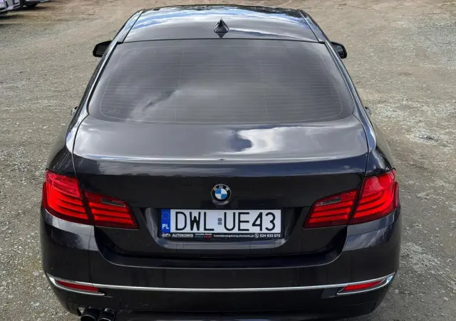 BMW Seria 5 528i xDrive Sport-Aut Luxury Line