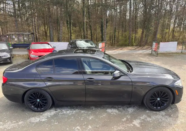 BMW Seria 5 528i xDrive Sport-Aut Luxury Line