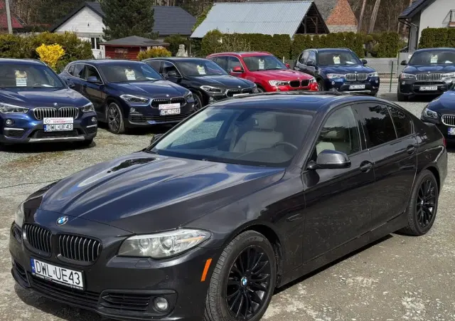 BMW Seria 5 528i xDrive Sport-Aut Luxury Line