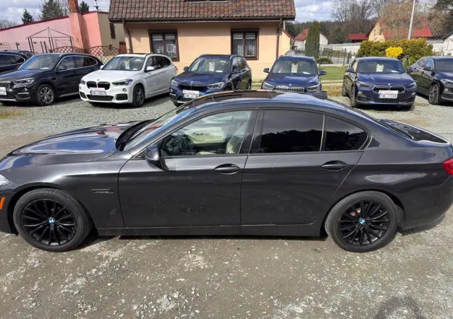 BMW Seria 5 528i xDrive Sport-Aut Luxury Line
