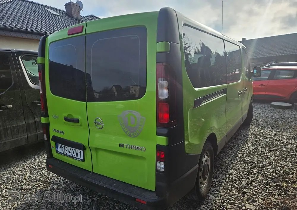 OPEL Vivaro 