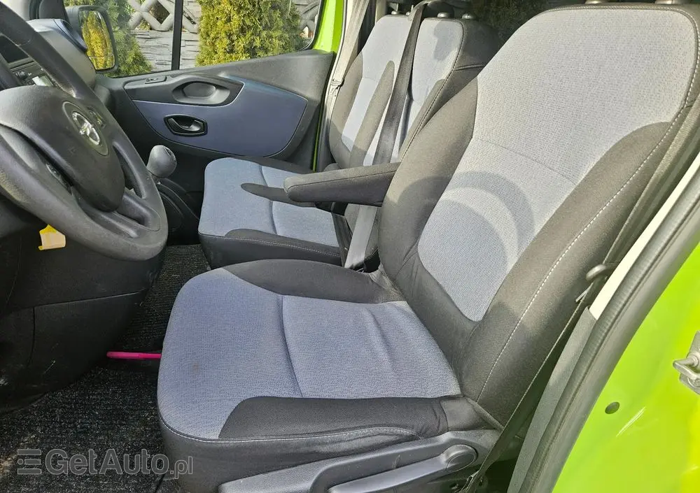 OPEL Vivaro 