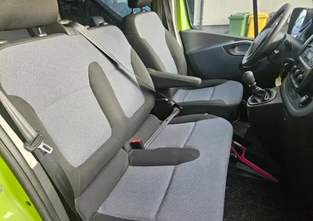 OPEL Vivaro 