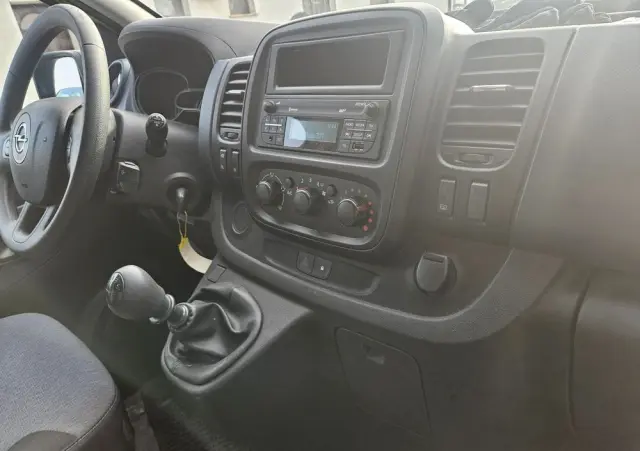 OPEL Vivaro 