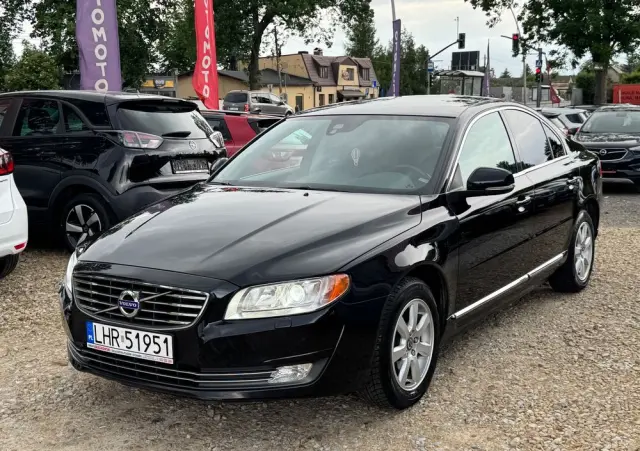 VOLVO S80 
