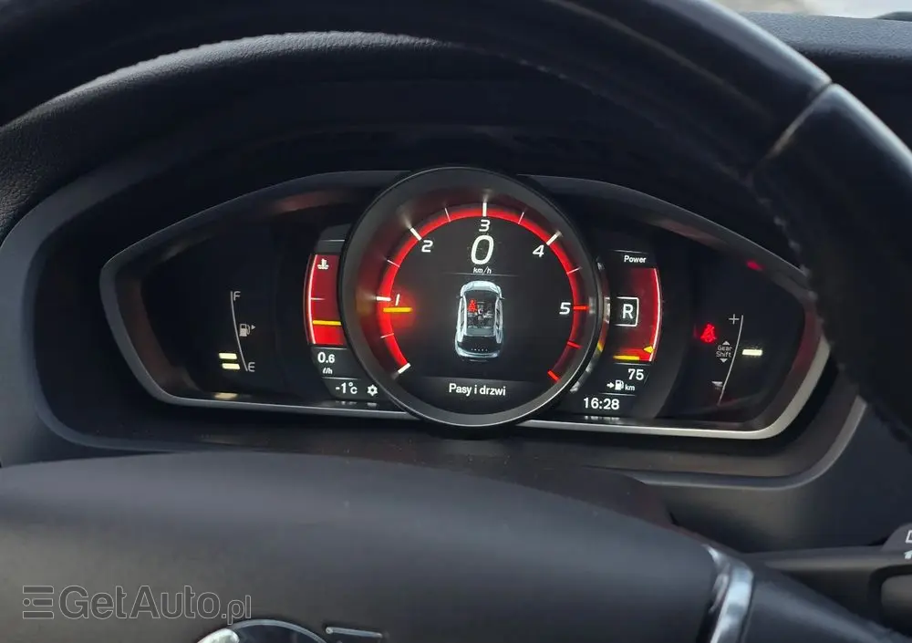 VOLVO V40 Cross Country D2 Ocean Race