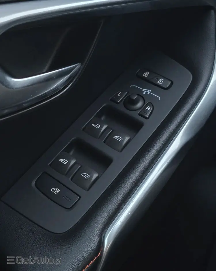 VOLVO V40 Cross Country D2 Ocean Race