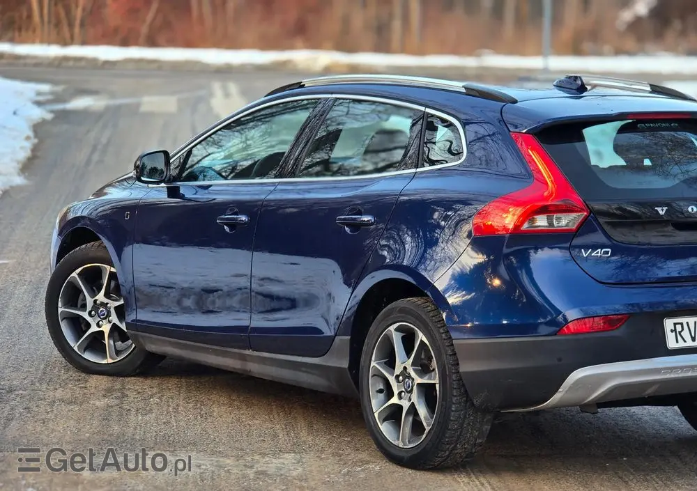 VOLVO V40 Cross Country D2 Ocean Race