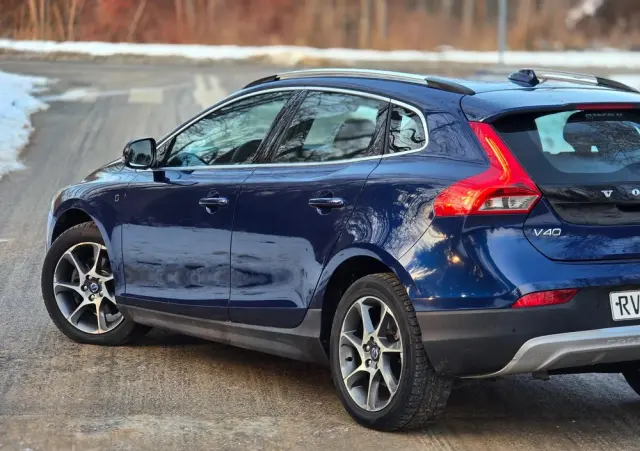 VOLVO V40 Cross Country D2 Ocean Race