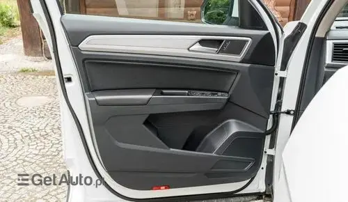 VOLKSWAGEN Atlas 