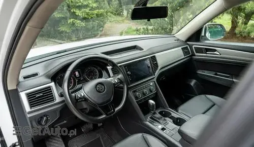 VOLKSWAGEN Atlas 