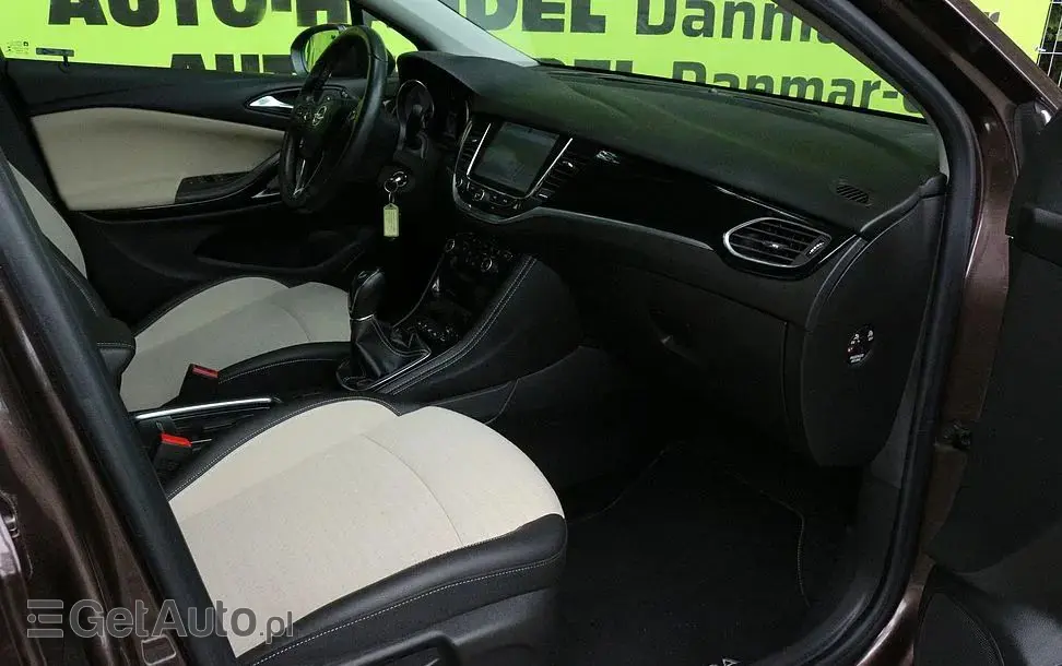 OPEL Astra 1.4 Turbo Edition