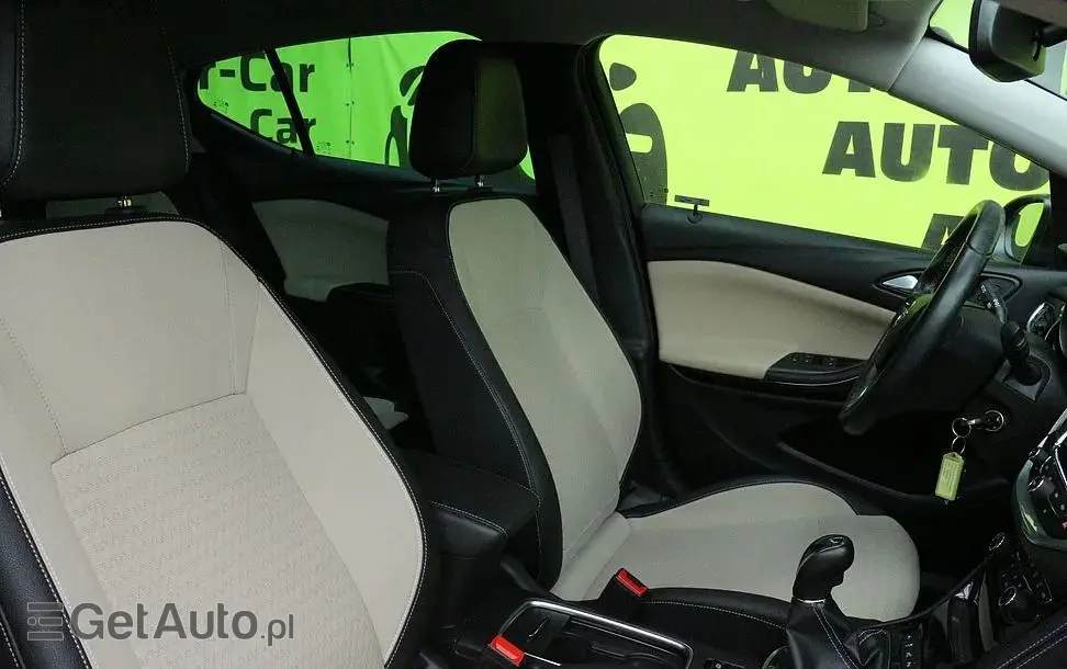 OPEL Astra 1.4 Turbo Edition